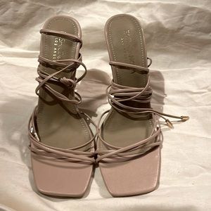 Stunning nude show stoppers